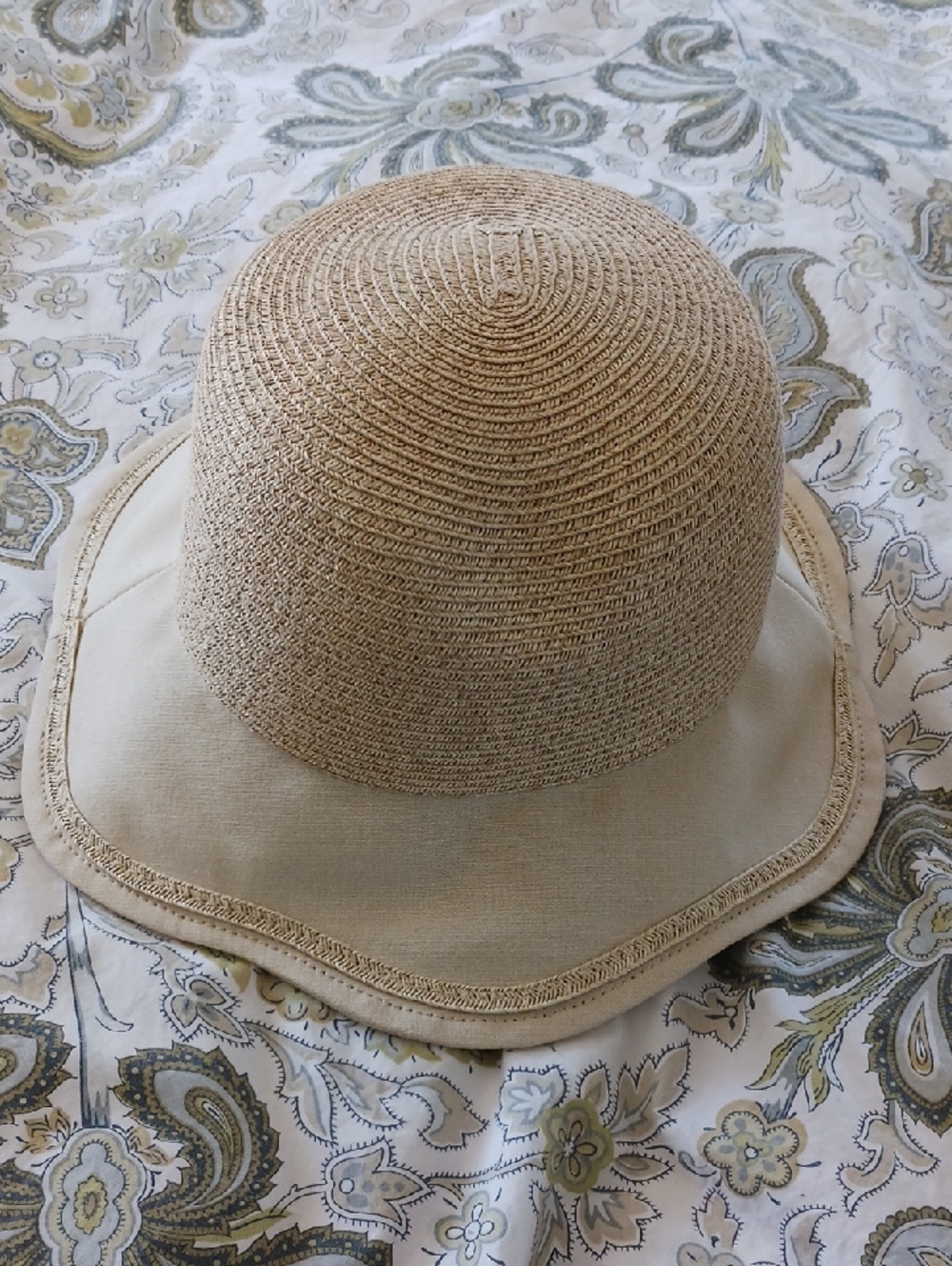 NWT Vince Camuto Paper Sun Hat with Fabric Brim